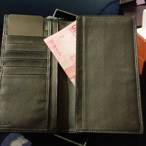 Tumi global meridian breast secretary billfold